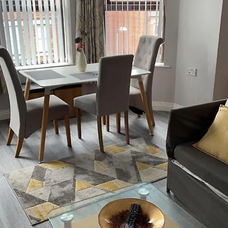 Malone Serviced Apartments Belfast Exterior photo