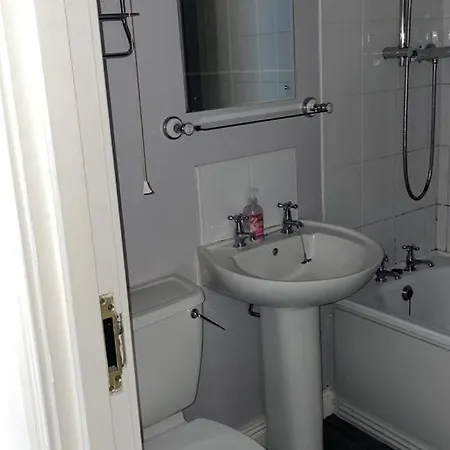 Malone Serviced Apartments Belfast Exterior photo